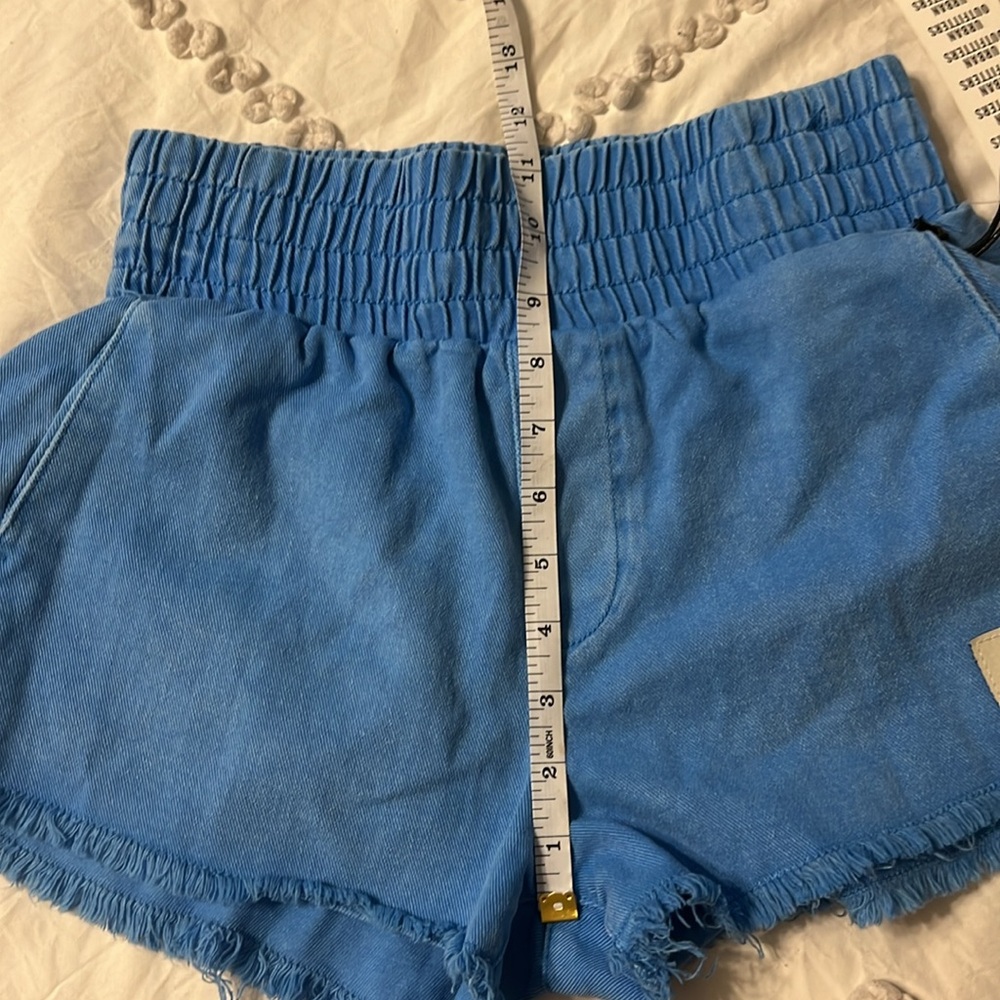 BDG Urban Outfitters Blue High-Rise Denim Shorts Frayed Hem – Size S – NWT - Picture 9 of 10
